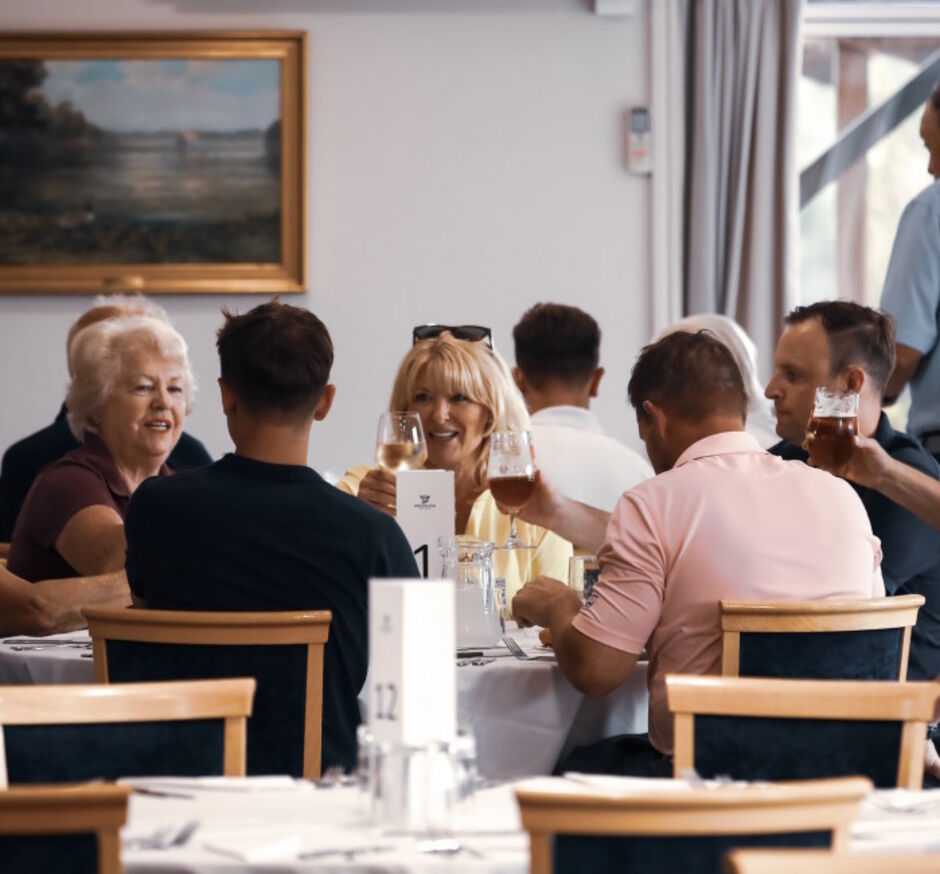 People having a meal in the Kedleston Park Golf Club Clubhouse